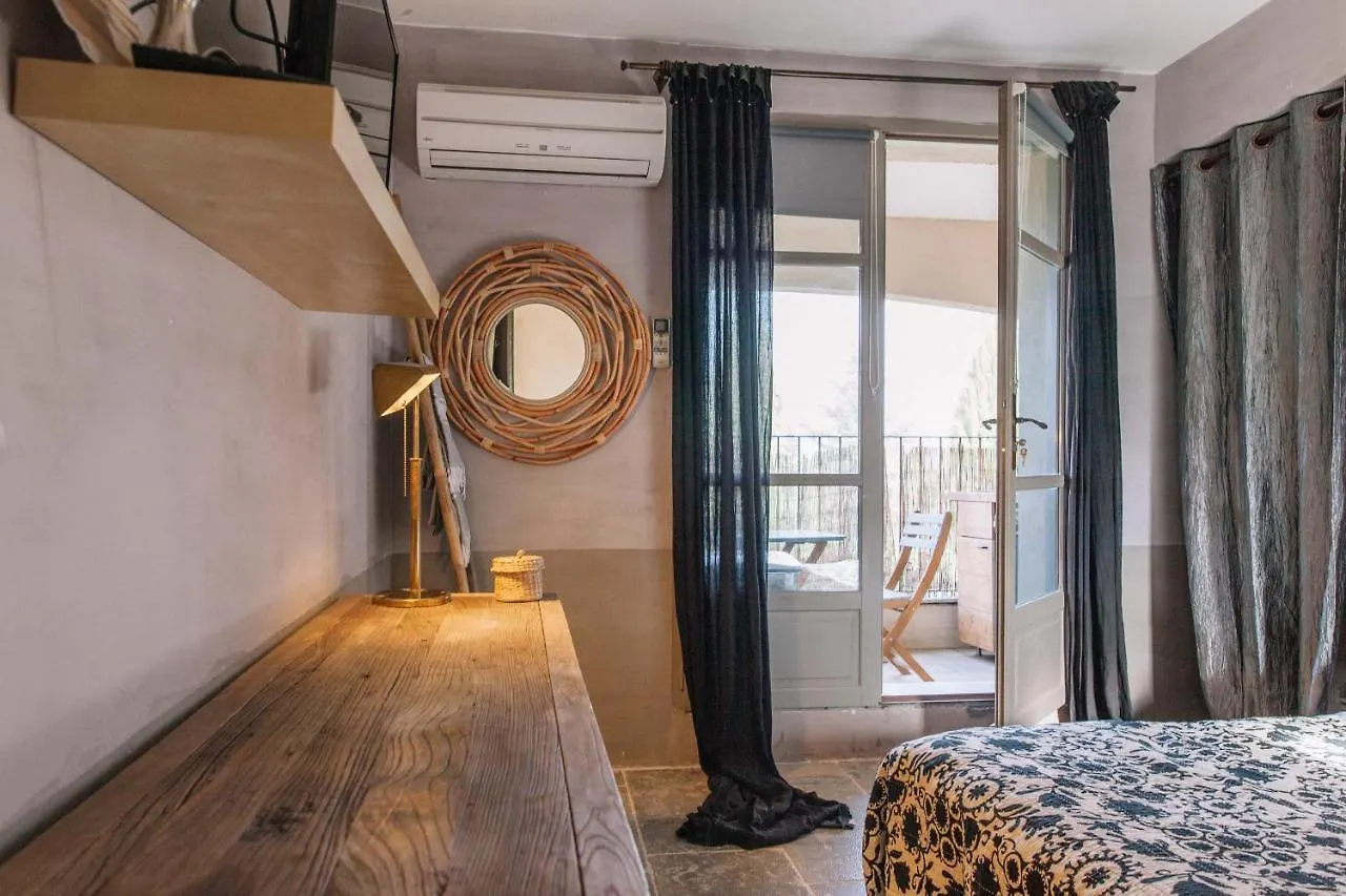 Le Mas de Cink Saint-Saturnin-d'Apt Appartement