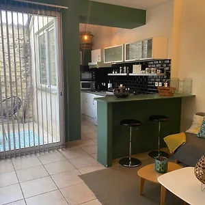Appartement Le Loft Patio, Au Coeur Du Village, Saint-Rémy-de-Provence