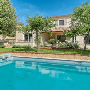Hébergement de vacances Le Jardin Des Delis Neuf En Provence, Saint-Saturnin-lès-Apt