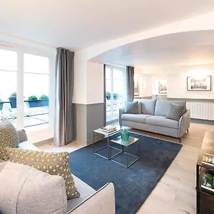 Livinparis - Luxury 4 Bedrooms Le Louvre I Paris