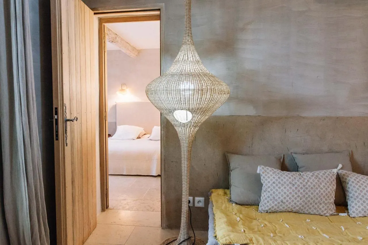 Le Mas De Cink Saint-Saturnin-les-Apt 0*,  France