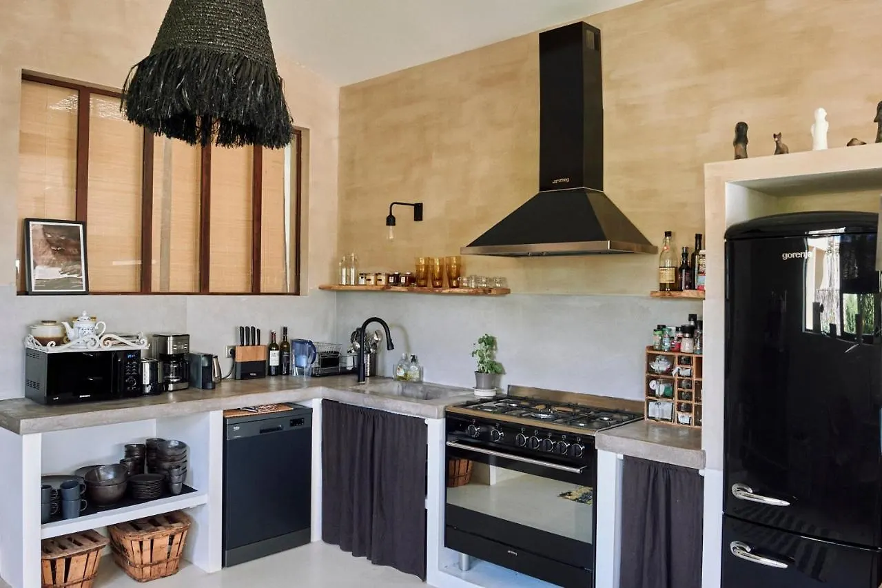 Apartment Le Mas De Cink Saint-Saturnin-les-Apt