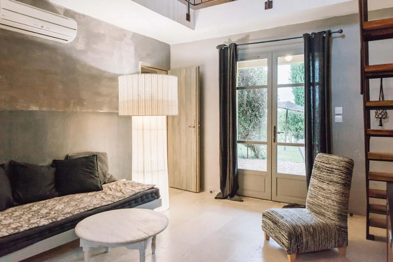 Le Mas De Cink Saint-Saturnin-les-Apt Apartment